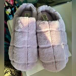 Dearfoams Plush Lavender Slippers